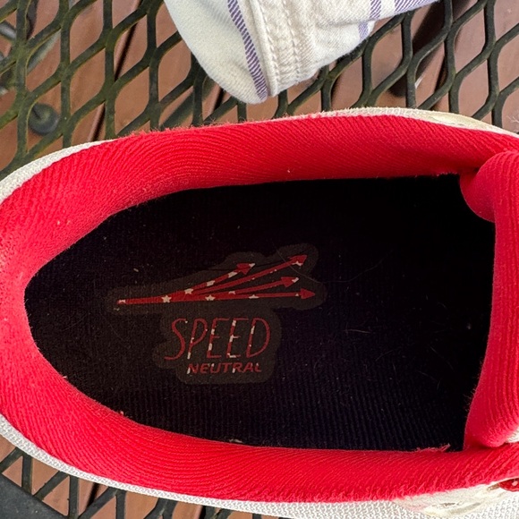 BROOKS RUNNING SHOES - Picture 12 of 12